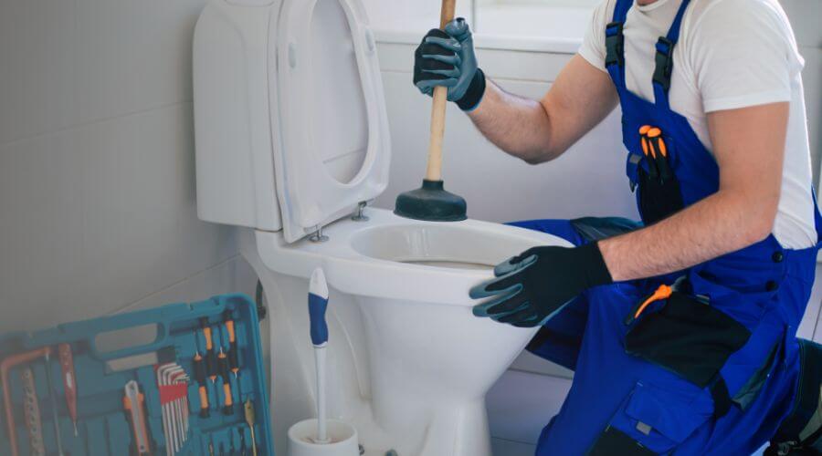 Expert burst pipe repair services in East China, MI